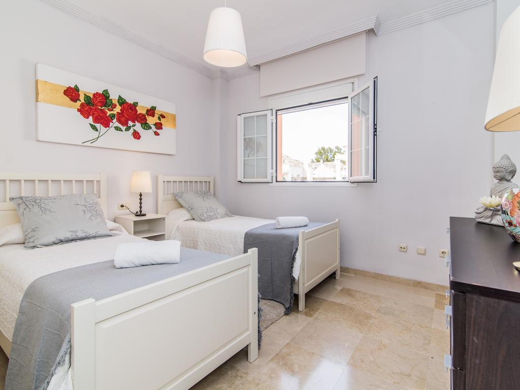 River Garden Spacious Penthouse Marbella Buitenkant foto